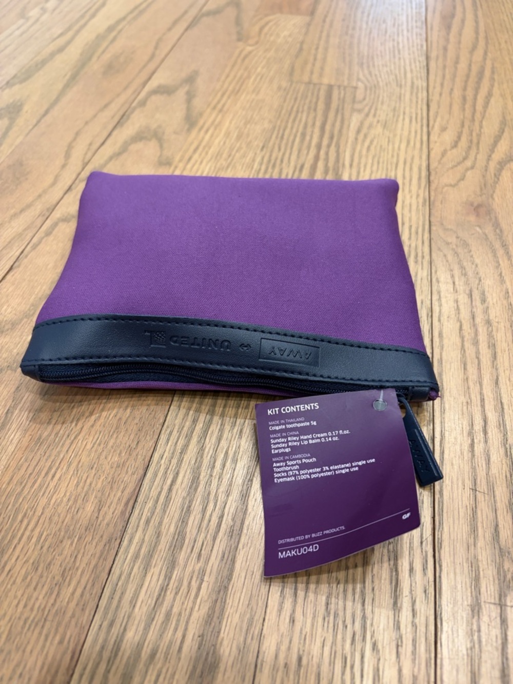 New: United Airlines x Away Premium Amenity Kit - Picture 4 of 7